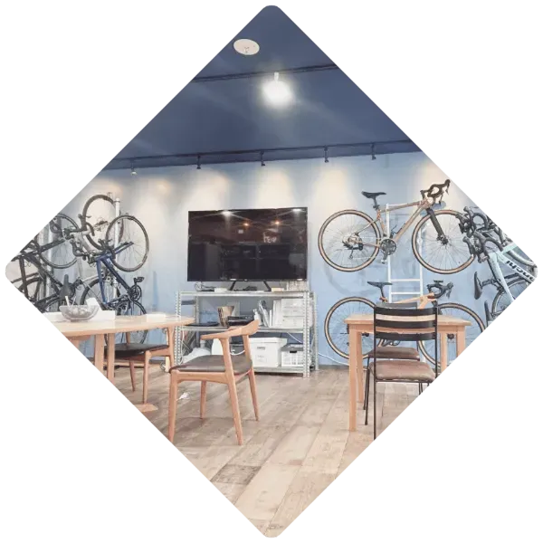 RIDEAWAY の店舗とレンタルバイク